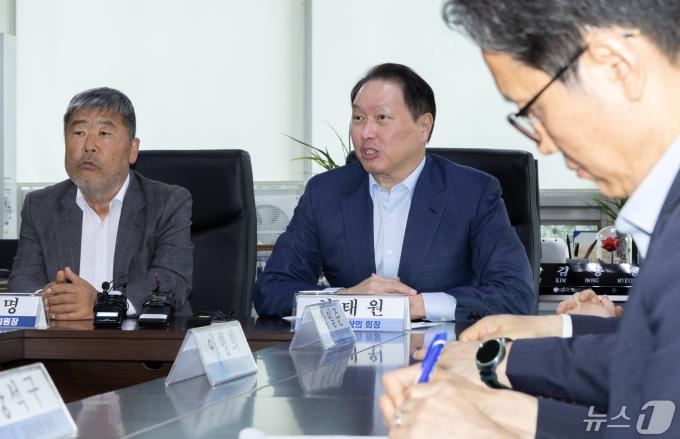 [사진] 발언하는 최태원 회장