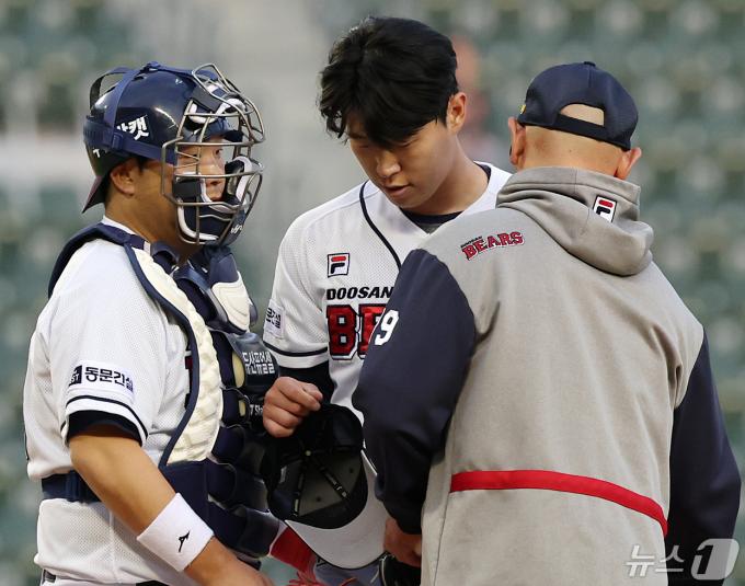 [사진] 강판되는 김유성