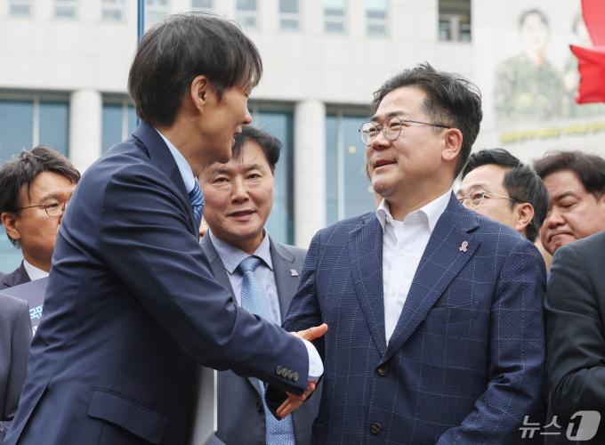 [사진] '채 상병 특검'에 손 맞잡은 조국혁신당·더불어민주당