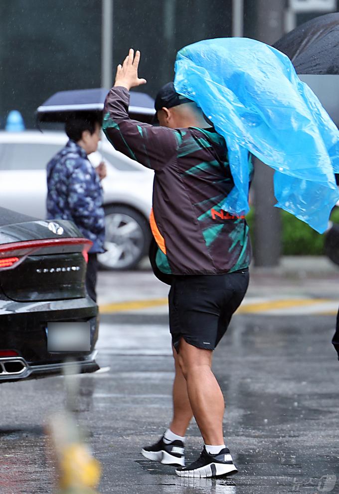 [사진] 주말 또 비…야속한 하늘
