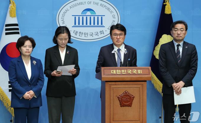 [사진] 조국혁신당, 일본 라인야후 사태 관련 기자회견