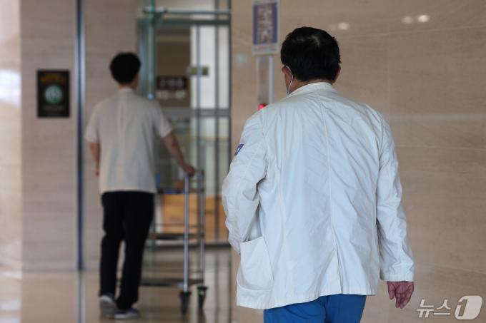 [사진] '의대 증원 분수령' 법원의 판단은?