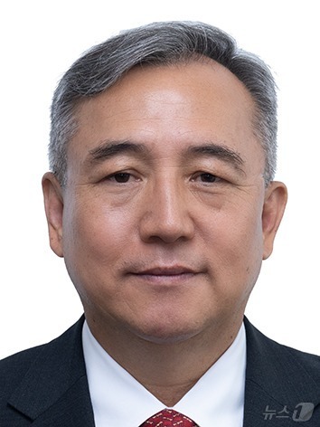 [사진] 윤 대통령, 김종철 신임 병무청장 임명