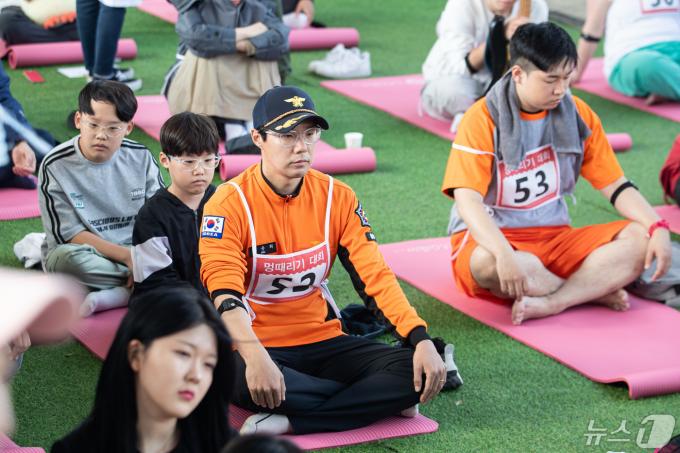 [사진] 한강 멍때리기 대회 개최