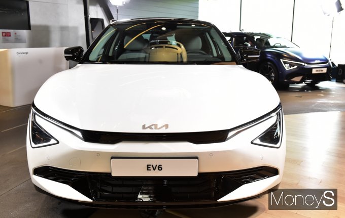 [머니S픽] 완벽하게 진화했다… 기아 '더 뉴 EV6' 계약 개시