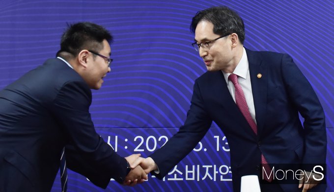 [머니S포토] 테무, 세계 최초 韓 자율협약 체결