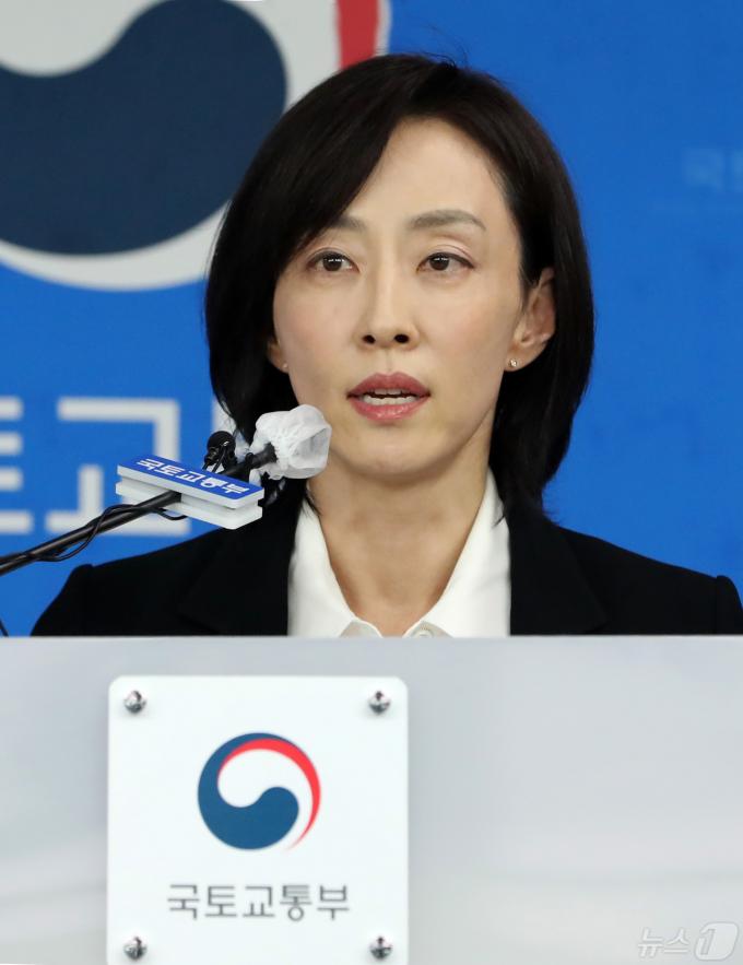 [사진] 사전청약 단지 관리방안 발표하는 국토부 이정희 공공주택추진단장