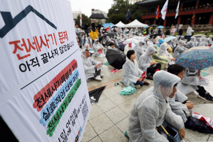 박상우 국토부 장관이 전세사기 피해자에 대한 정부의 선 구제, 후 회수에 반대 입장을 분명히 했다. 사진은 지난해 서울 종로구 보신각 앞에서 열린 '전국 전세사기·깡통전세 피해자 집중 집회' 당시 모습. /사진=뉴시스