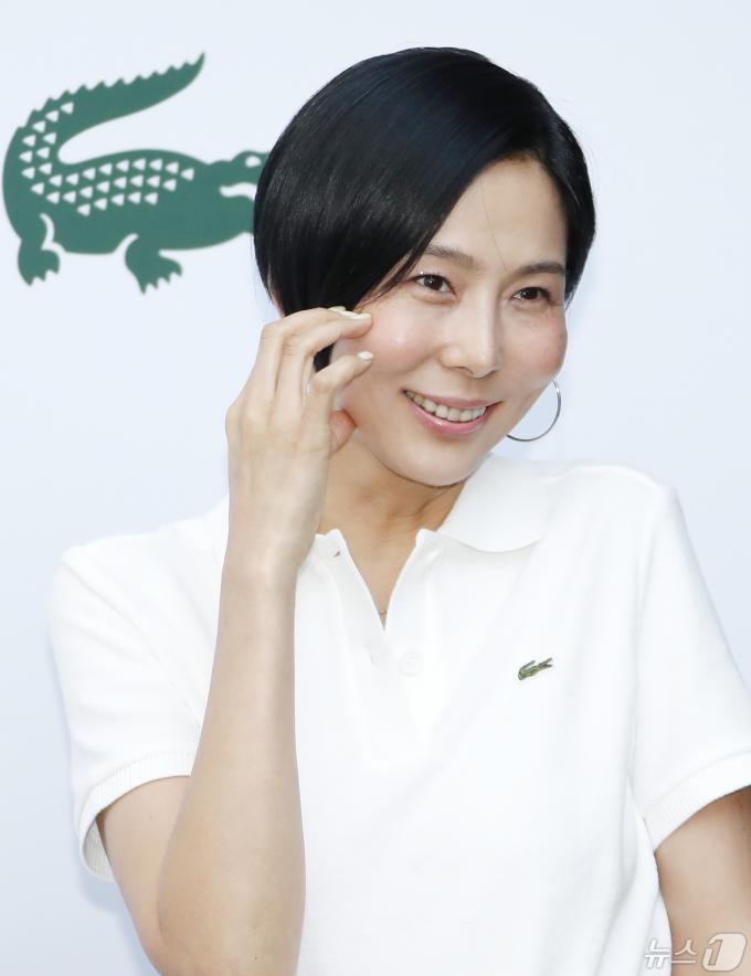 [사진] 김나영, 마이큐가 반한 볼 하트
