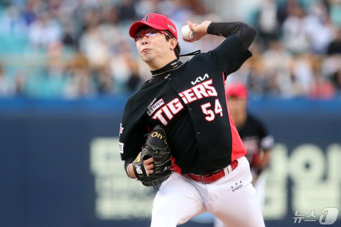 역투하는 KIA 타이거즈 투수 양현종. 2024.5.8/뉴스1 ⓒ News1 공정식 기자