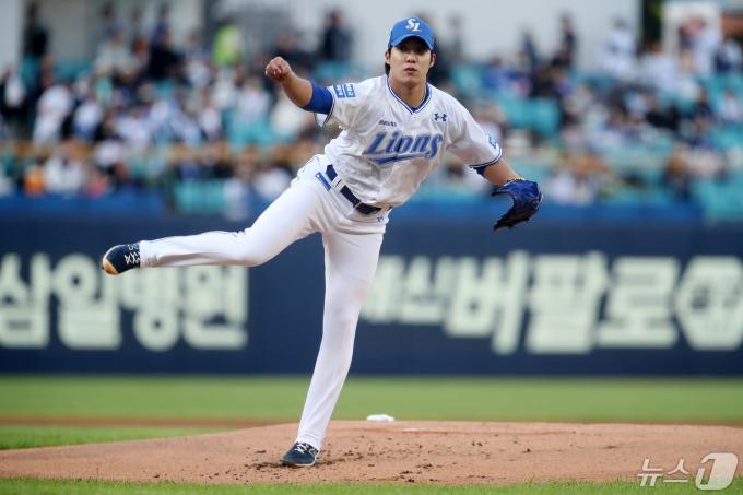 원태인이14일 SSG전에 선발등판해 6이닝 4실점을 기록해 시즌 2패 위기에 놓였다. 뉴스1 ⓒ News1 공정식 기자