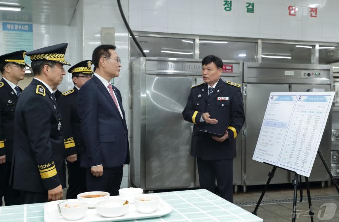 [사진] 박성재 법무부 장관 '교정시설 점검'