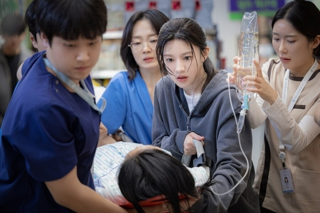 tvN 새 드라마 ‘언젠가는 슬기로울 전공의 생활’(이하 ‘슬전생’) 편성이 또 다시 뒤로 밀렸다. /사진=tvN 제공