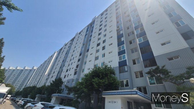서울 강북일대 전세 아파트 매물이 자취를 감췄다. 사진은 서울 노원구 중계동 '건영2차아파트'. /사진=김창성 기자