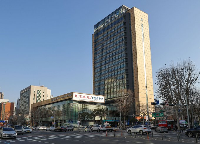 대구 수성구에 위치한 대구은행 본점 전경./사진=대구은행