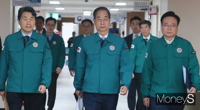 [머니S포토] '의대 증원' 집행정지 신청, 사법부 기각 후 정부 대국민담화