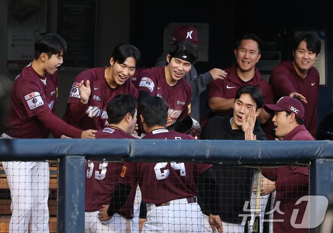 [사진] 키움, 위닝시리즈 간다!
