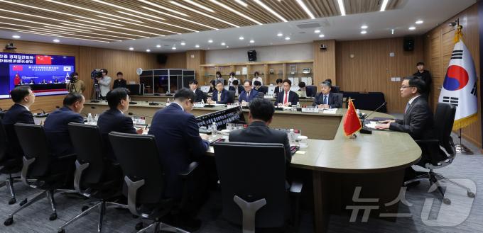 [사진] 올해 첫 한중 경제장관회의