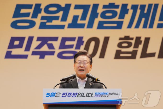 [사진] 발언하는 이재명 대표