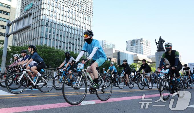 [사진] 신나게 출발