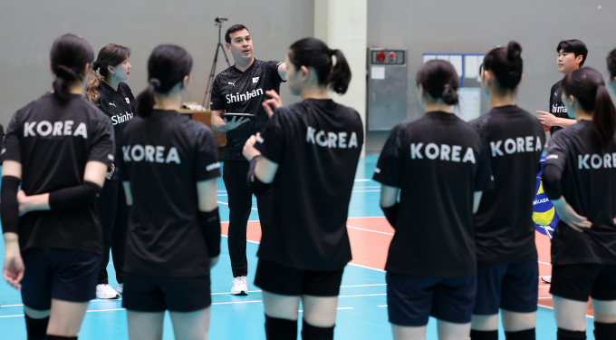 한국 여자배구 대표팀이 VNL 도미니카와 경기에서 졌다. /사진= 뉴스1