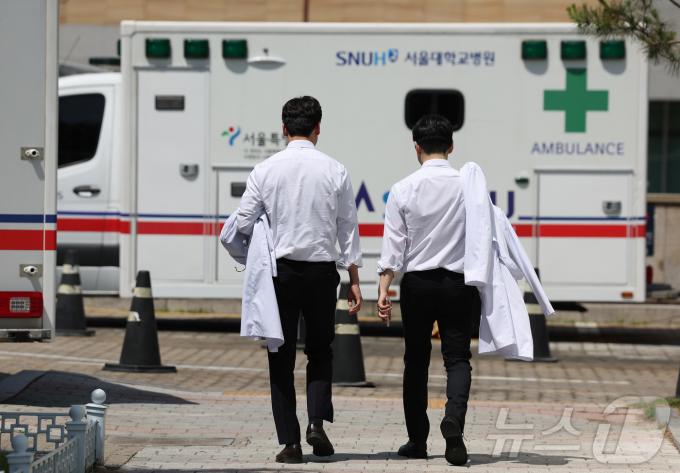 [사진] 석달째 이어지는 의정갈등