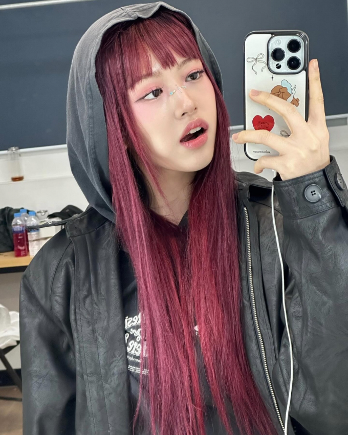 사진=안유진 인스타그램