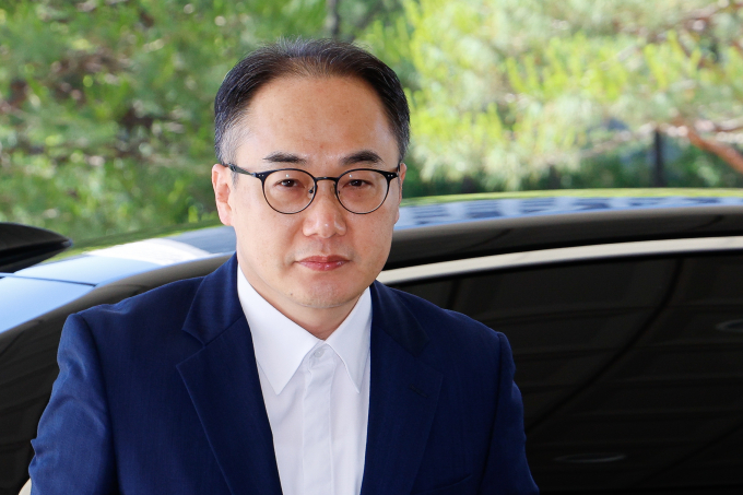 이원석 검찰총장이 음주운전·교통사고 운전자 바꿔치기 같은 사법 방해 행위에 대해 엄정 대응할 것을 전국 검찰청에 지시했다. 사진은 이 총장이 지난 16일 서울 서초구 대검찰청에서 출근하는 모습. /사진=뉴스1