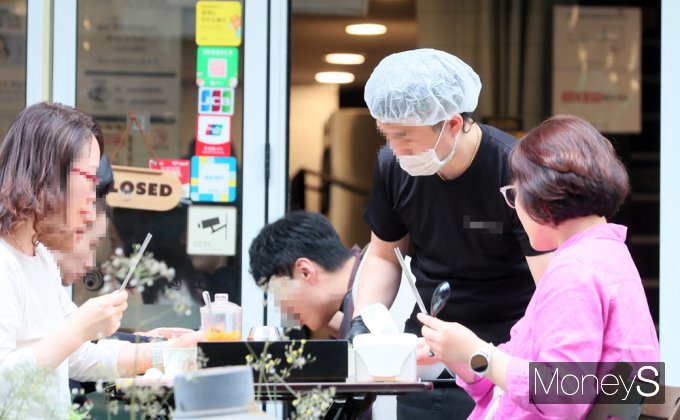 [머니S포토] 치솟는 밥상물가, 최저임금도 오르나