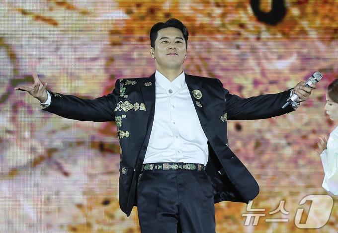 [사진] 장민호가 왔습니다