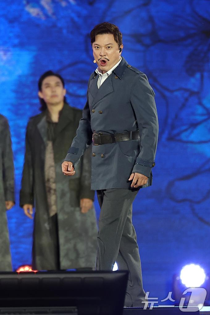 [사진] 정성화, 전율이 느껴지는 무대