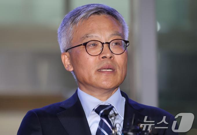 [사진] 김호중 변호인 조남관 변호사, 질의 응답