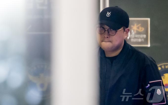 [사진] 경찰 조사 마친 김호중