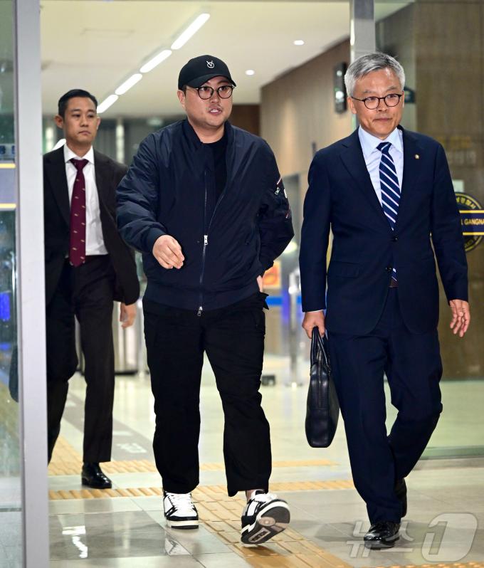 [사진] 귀가하는 김호중