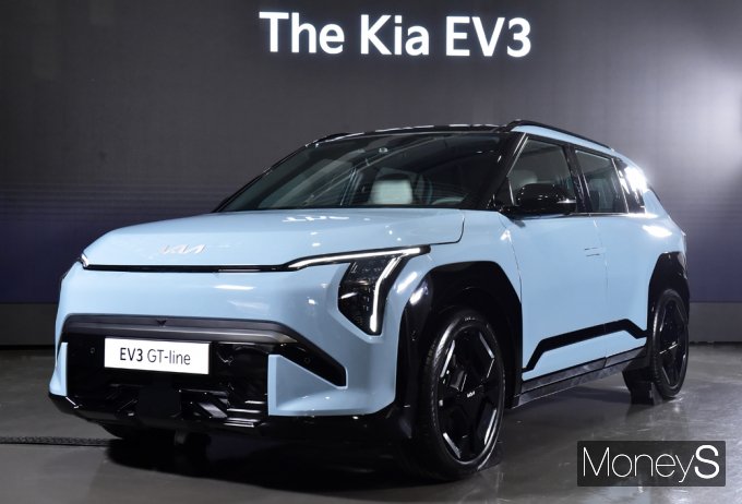 [머니S포토] 느낌부터 다르다… 콤팩트 SUV 전기차 'EV3'