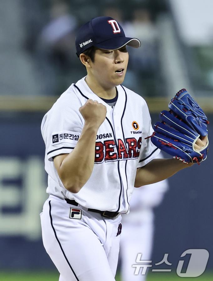 [사진] 두산 김민규, 주먹이 불끈!