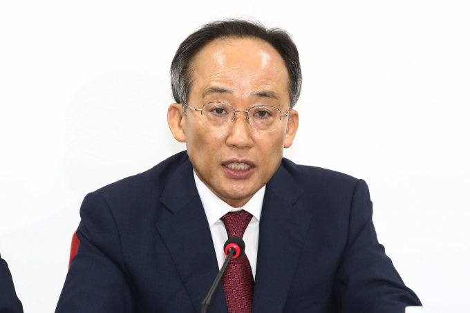 추경호 국민의힘 원내대표가 오는 28일 국회 본회의에서 진행 예정인 채상병 특검법 재표결 이탈표를 막기 위해 낙선, 낙천한 국민의힘 의원들을 개별적으로 접촉 중이다. 사진은 추 원내대표가 23일 서울 여의도 중앙당사에서 열린 비상대책위원회의에 참석해 발언하는 모습. /사진=뉴스1