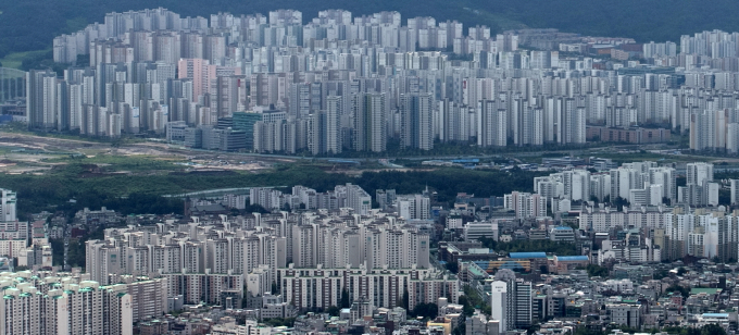 서울 아파트 전세가격 상승세가 여전한 모습이다. 사진은 서울시내 한 아파트 밀집 지역. /사진=뉴스1