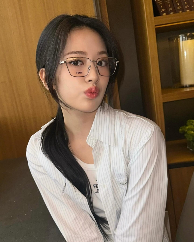 사진=안유진 인스타그램