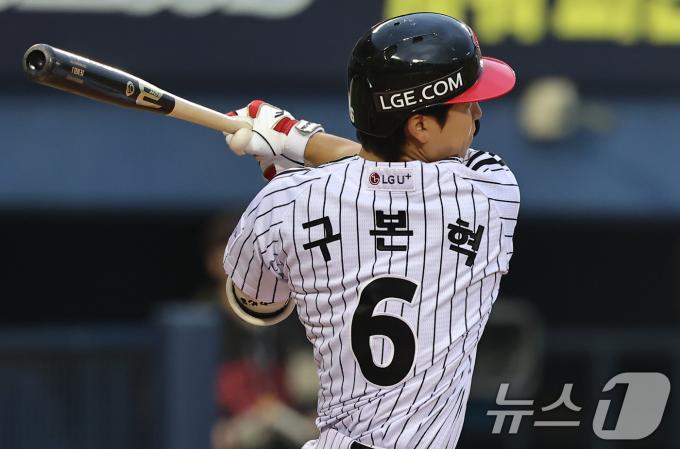 [사진] LG 구본혁, 적시타!