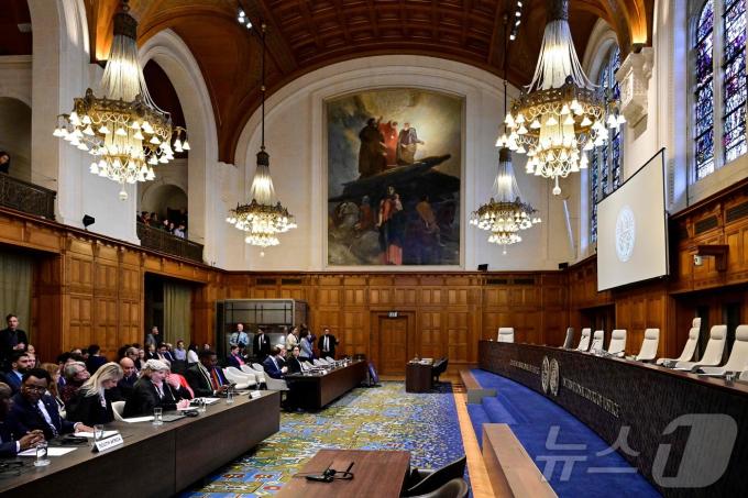 국제사법재판소(ICJ)는 24일(현지시간) 네덜란드 헤이그 법원에서 이스라엘에 라파 공격 중지 명령을 내렸다. 2024.05.24. ⓒ AFP=뉴스1 ⓒ News1 정윤영 기자