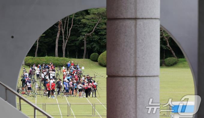 [사진] 끝없는 양궁의 여정