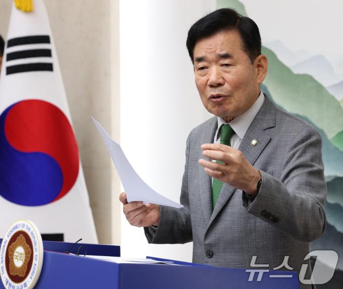 [사진] 김진표 “21대 국회선 연금 모수개혁…구조개혁은 22대 국회서 하자”