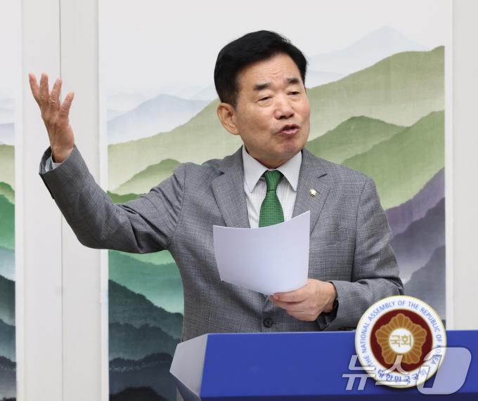 [사진] 김진표 “21대 국회선 연금 모수개혁…구조개혁은 22대 국회서 하자”