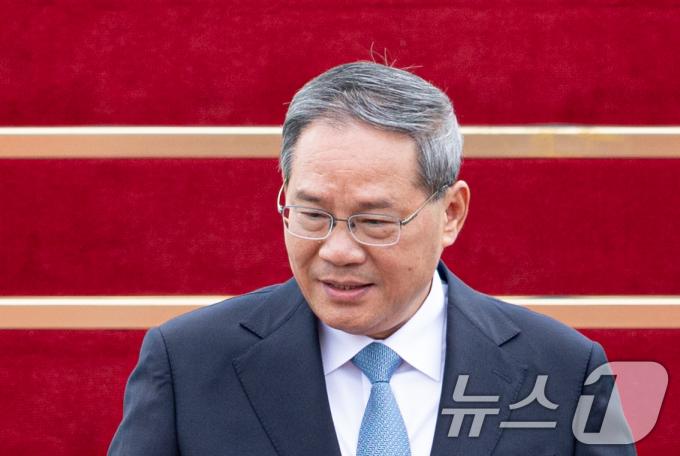 [사진] 리창 중국 총리, 한중일 정상회의 참석 위해