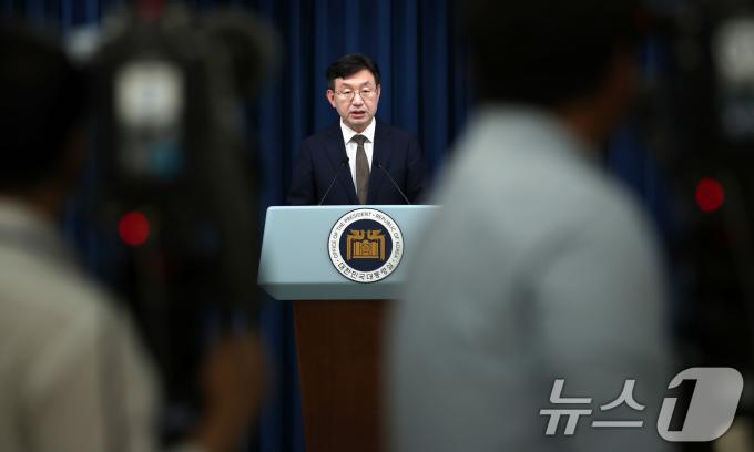 [사진] 성태윤 정책실장, 의료개혁 관련 브리핑