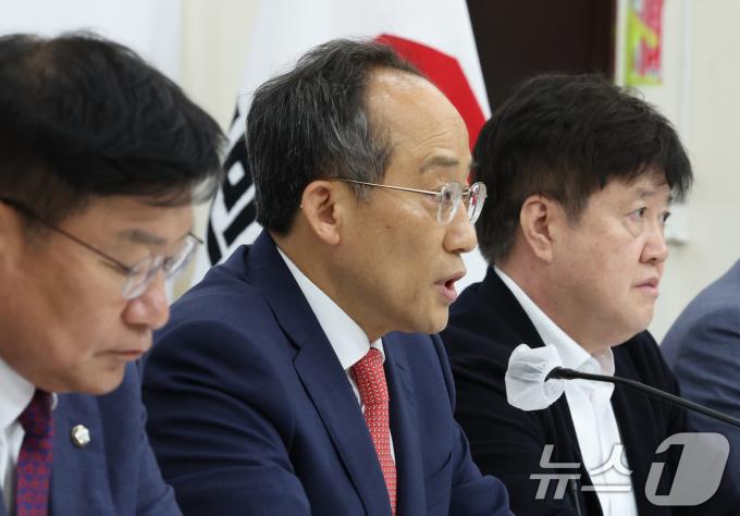 [사진] 연금개혁안 관련 입장 밝히는 추경호 원내대표