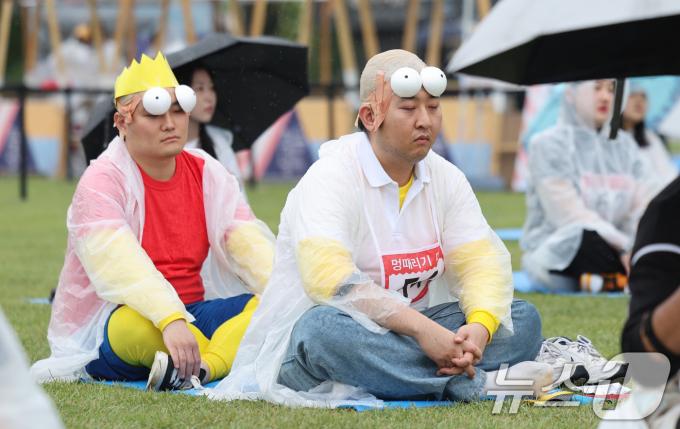 [사진] 멍때리는 심슨가족