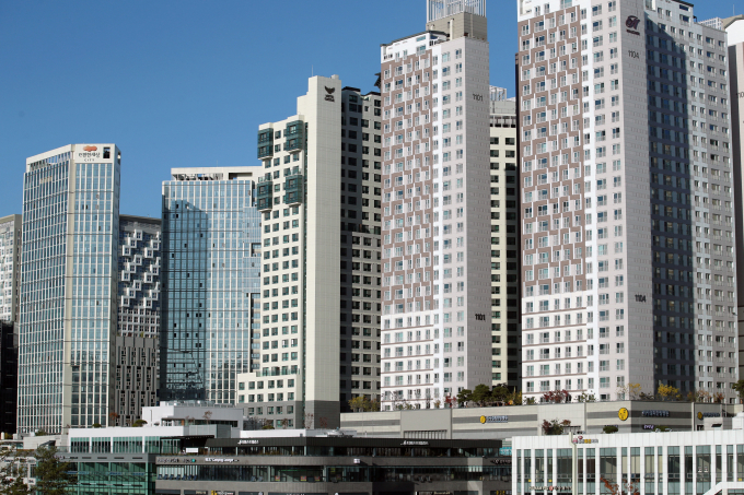 이번달 전국의 오피스텔 매매가격은 중형과 중대형 오피스텔 중심으로 하락한 것으로 나타났다./사진=뉴시스