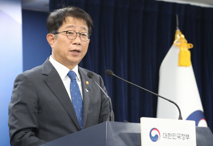 박상우 국토부 장관이 지난 28일 정부서울청사 브리핑실에서 전세사기특별법 국회 본회의 가결 관련 정부 입장을 발표했다. /사진=뉴스1